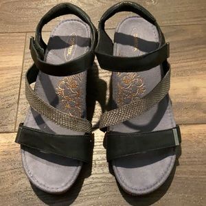 Aetrex Brynn Wedges